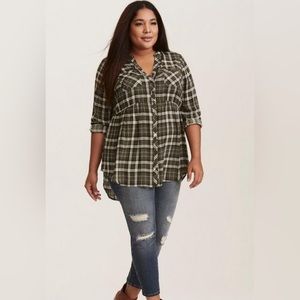 EUC TORRID TUNIC IN OLIVE GREEN TUNIC